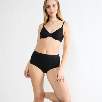 Sloggi slip control maxi black dames 10005203-0004 Sloggi slip control maxi black femmes